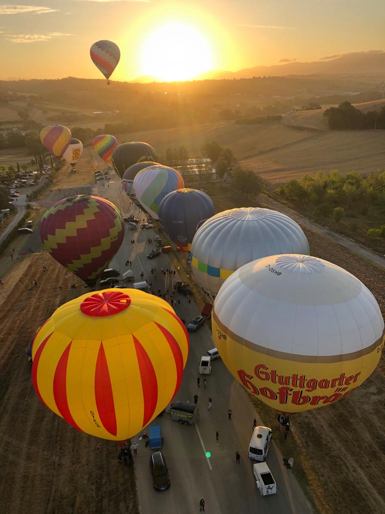 Italian International Balloon Grand Prix August 2021 in Todi - Gruppenstart am Morgen