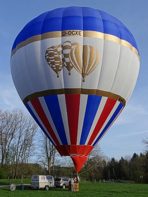 Der Heißluftballon D-OCXE Der Heißluftballon D-OCXE